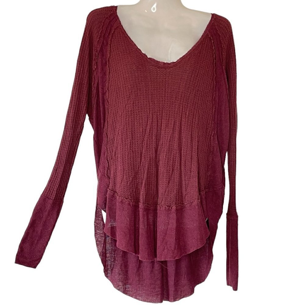 We The Free Waffle Knit Long Tail Tee Shirt Burgundy Long Sleeve Oversized